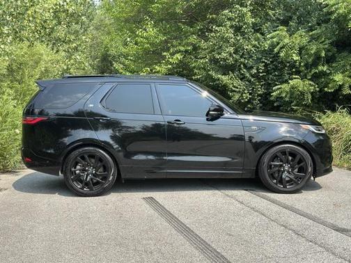 2024 Land Rover Discovery Dynamic SE