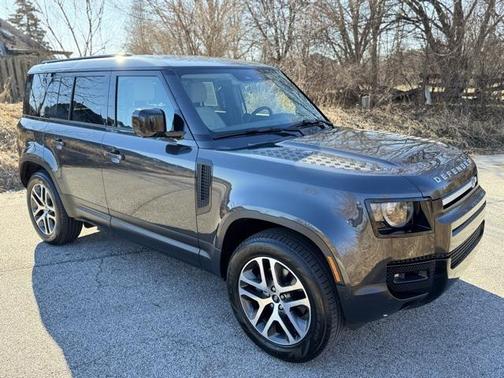 2025 Land Rover Defender 110 P300