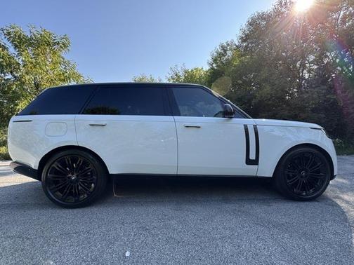 2025 Land Rover Range Rover P530 SE 7 Seat