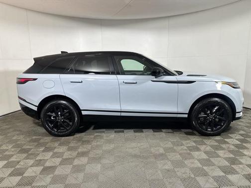 2026 Land Rover Range Rover Velar P250 SE R-Dynamic