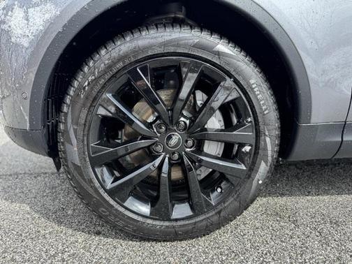 2026 Land Rover Discovery S