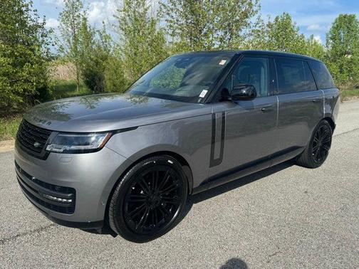 Grey 2026 Land Rover Range Rover P530 SE 7 Seat