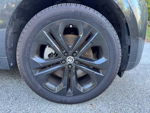 Carpathian Gray Premium Metallic 2026 Jaguar F-PACE P250 R-Dynamic S