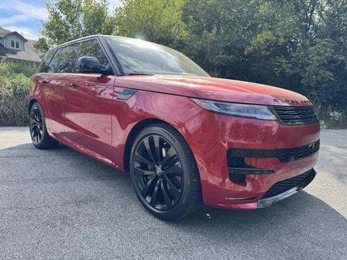 2025 Land Rover Range Rover Sport SE