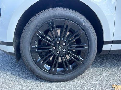 Fuji White 2026 Land Rover Range Rover Evoque Core S