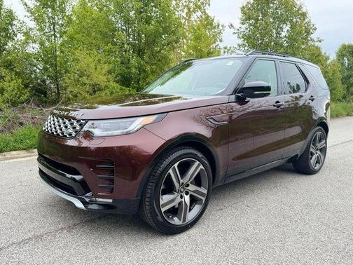 Sedona Red 2026 Land Rover Discovery Gemini Edition