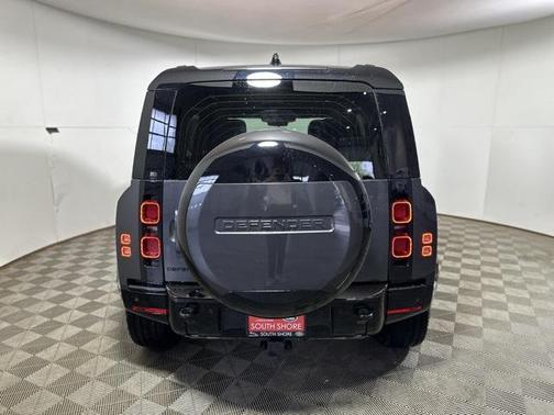 2025 Land Rover Defender 110 P400 X-Dynamic SE