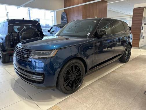 2026 Land Rover Range Rover P530 SE 7 Seat