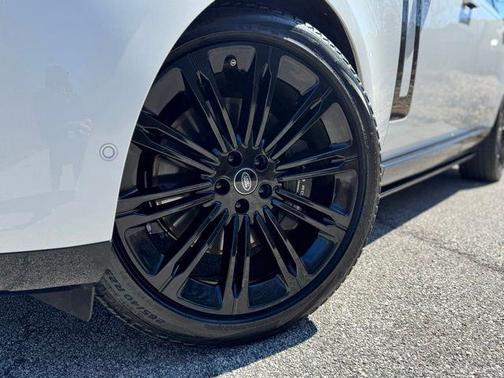 Fuji White 2022 Land Rover Range Rover P530 SE