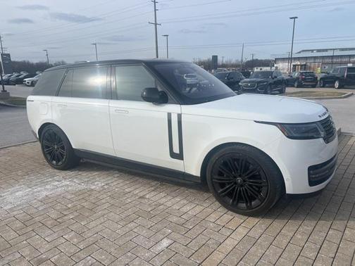 2022 Land Rover Range Rover P530 SE
