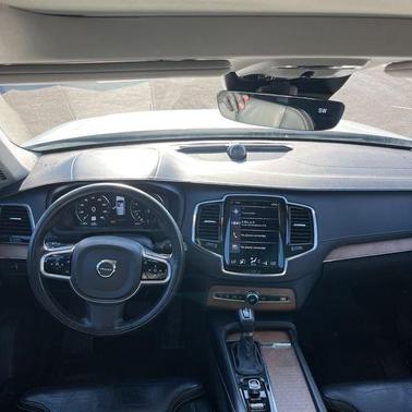2018 Volvo XC90 T6 Inscription