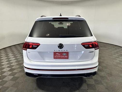 2022 Volkswagen Tiguan 2.0T SE R-Line Black 4MOTION