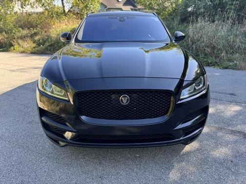 2019 Jaguar F-PACE 25t Premium