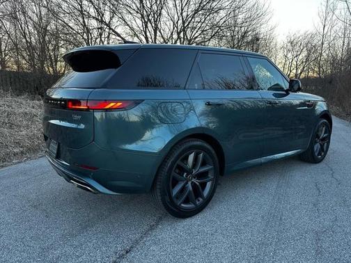 2024 Land Rover Range Rover Sport SE