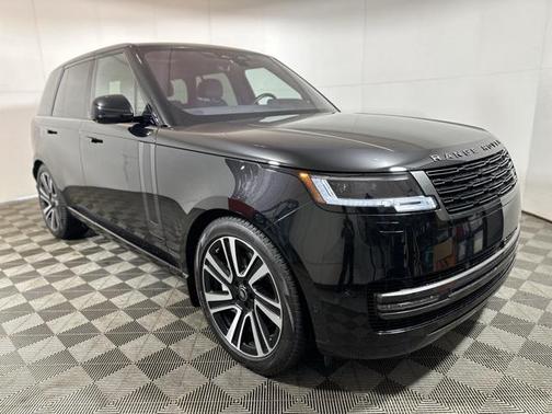 2023 Land Rover Range Rover P530 SE