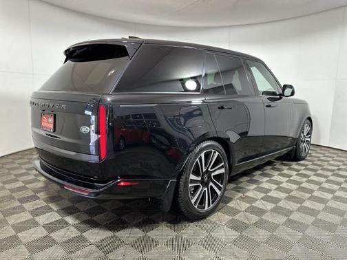 2023 Land Rover Range Rover P530 SE