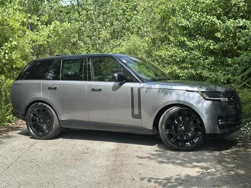 2025 Land Rover Range Rover P530 SE