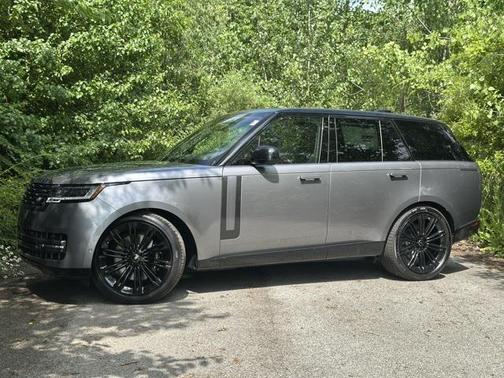 2025 Land Rover Range Rover P530 SE