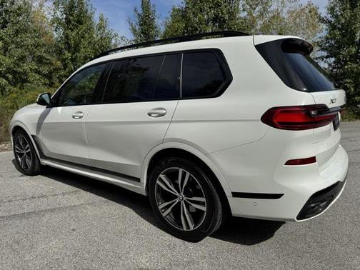 2022 BMW X7 xDrive40i