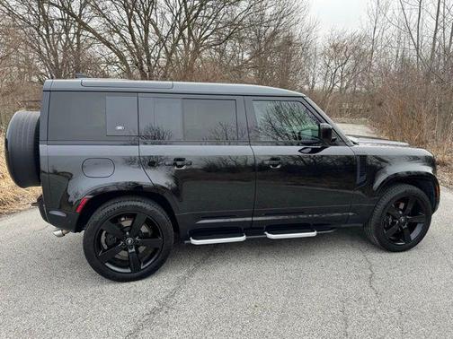 Santorini Black Metallic 2023 Land Rover Defender 110 V8