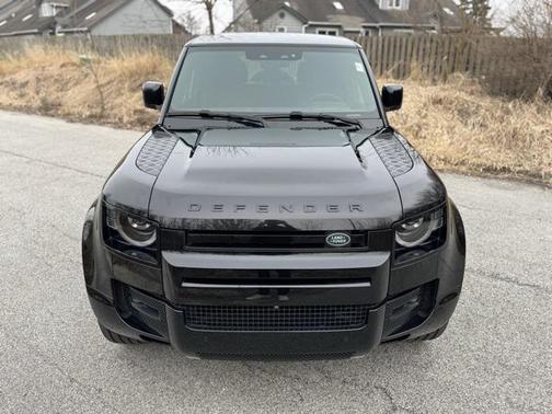 2023 Land Rover Defender 110 V8