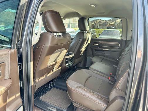 Granite Crystal Metallic Clearcoat 2025 RAM 2500 Limited