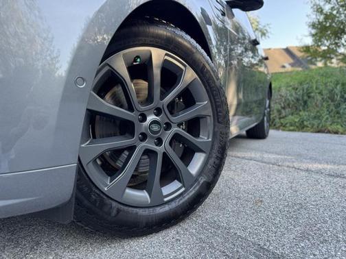 2024 Land Rover Range Rover Sport SE