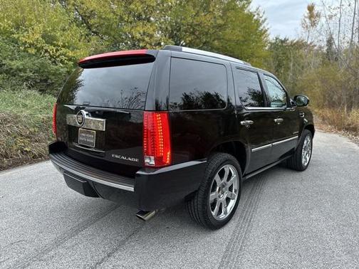 2011 Cadillac Escalade Premium