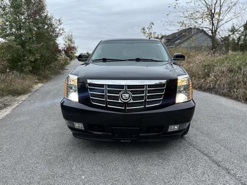 2011 Cadillac Escalade Premium