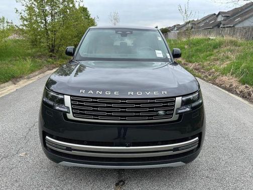 Carpathian Grey Prem Met 2026 Land Rover Range Rover P530 SE