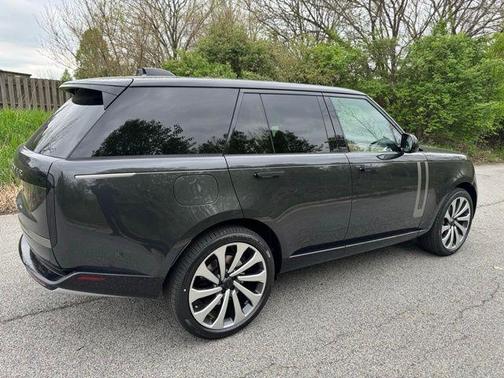 Carpathian Grey Prem Met 2026 Land Rover Range Rover P530 SE