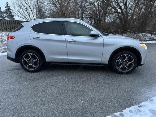 2018 Alfa Romeo Stelvio Base