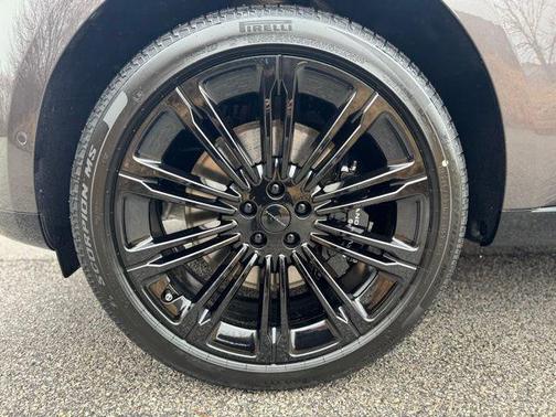 Grey 2026 Land Rover Range Rover P530 SE