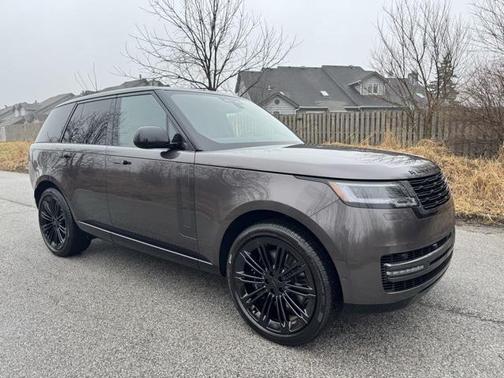 2026 Land Rover Range Rover P530 SE