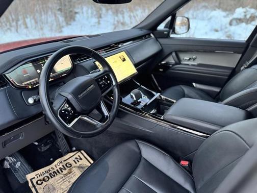 2025 Land Rover Range Rover Sport SE