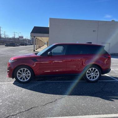 2025 Land Rover Range Rover Sport SE
