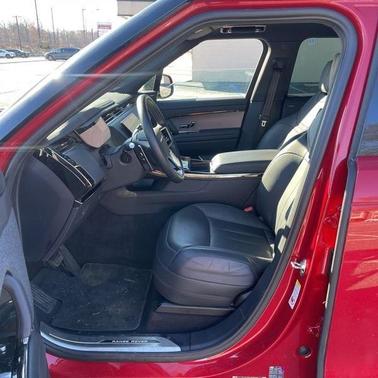 2025 Land Rover Range Rover Sport SE