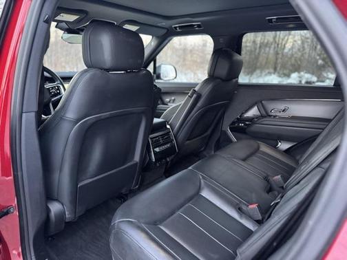 2025 Land Rover Range Rover Sport SE