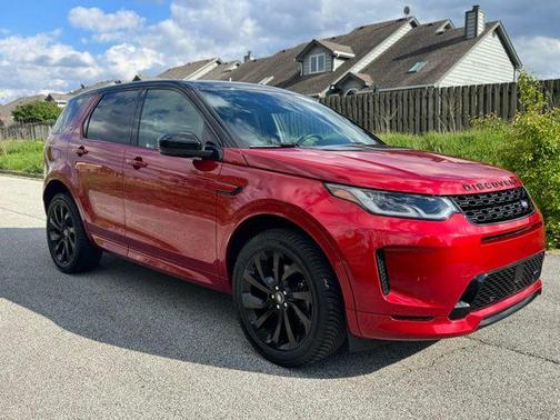 Firenze Red Metallic 2023 Land Rover Discovery Sport SE R-Dynamic