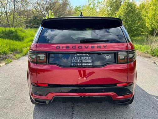 Firenze Red Metallic 2023 Land Rover Discovery Sport SE R-Dynamic