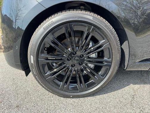 Santorini Black 2026 Land Rover Range Rover P400 SE 7 Seat