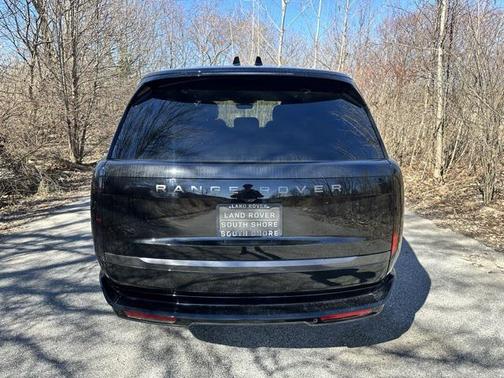 2026 Land Rover Range Rover P400 SE 7 Seat