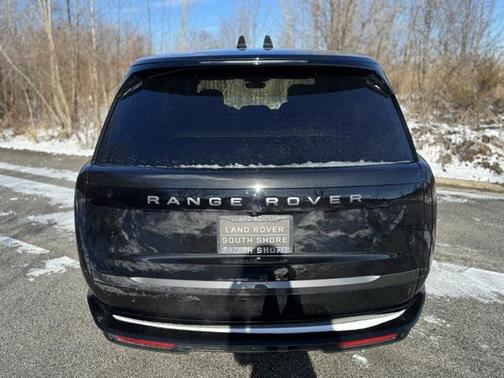 2026 Land Rover Range Rover P400 SE 7 Seat