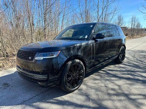 Santorini Black 2026 Land Rover Range Rover P400 SE 7 Seat