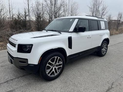 2024 Land Rover Defender 110 P400 X-Dynamic SE