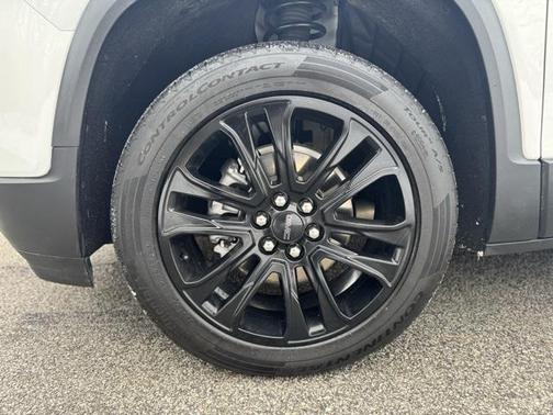 2022 GMC Acadia FWD SLE