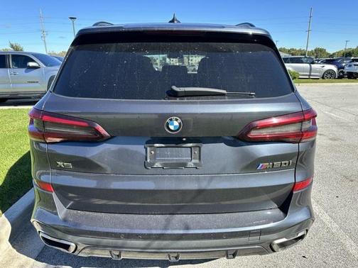 2020 BMW X5 M50i