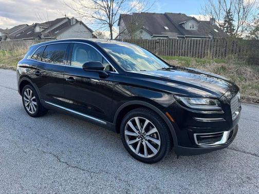 2019 Lincoln Nautilus Select