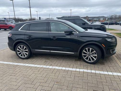 Infinite Black Metallic 2019 Lincoln Nautilus Select