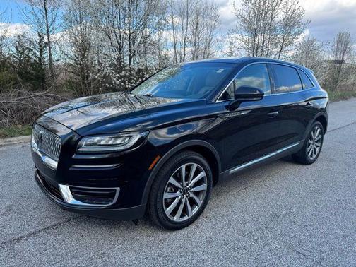 2019 Lincoln Nautilus Select